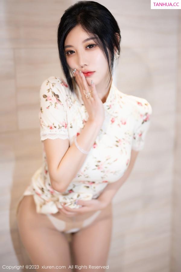 杨晨晨 sugar小甜心CC [XiuRen]高清写真图 2023.09.08 No.7363 杨晨晨Yome 旗袍美腿第47张图片
